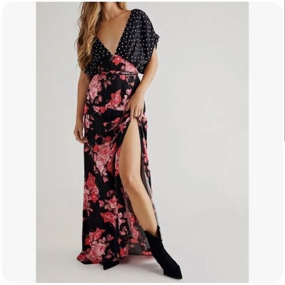 NWT People Juniper Maxi Dress Floral Polka Dot size S
NWT  retail $148 - Picture 1 of 9